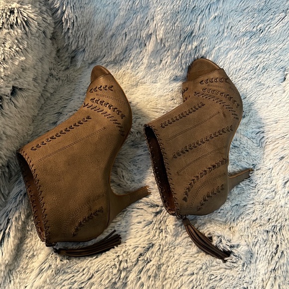 Torrid B Tau Woven Peep Toe heel Size 9M - Picture 4 of 11